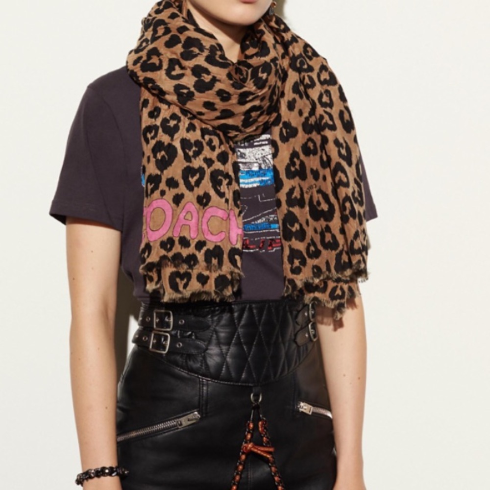 NWOT coach 1941 oversized scarf